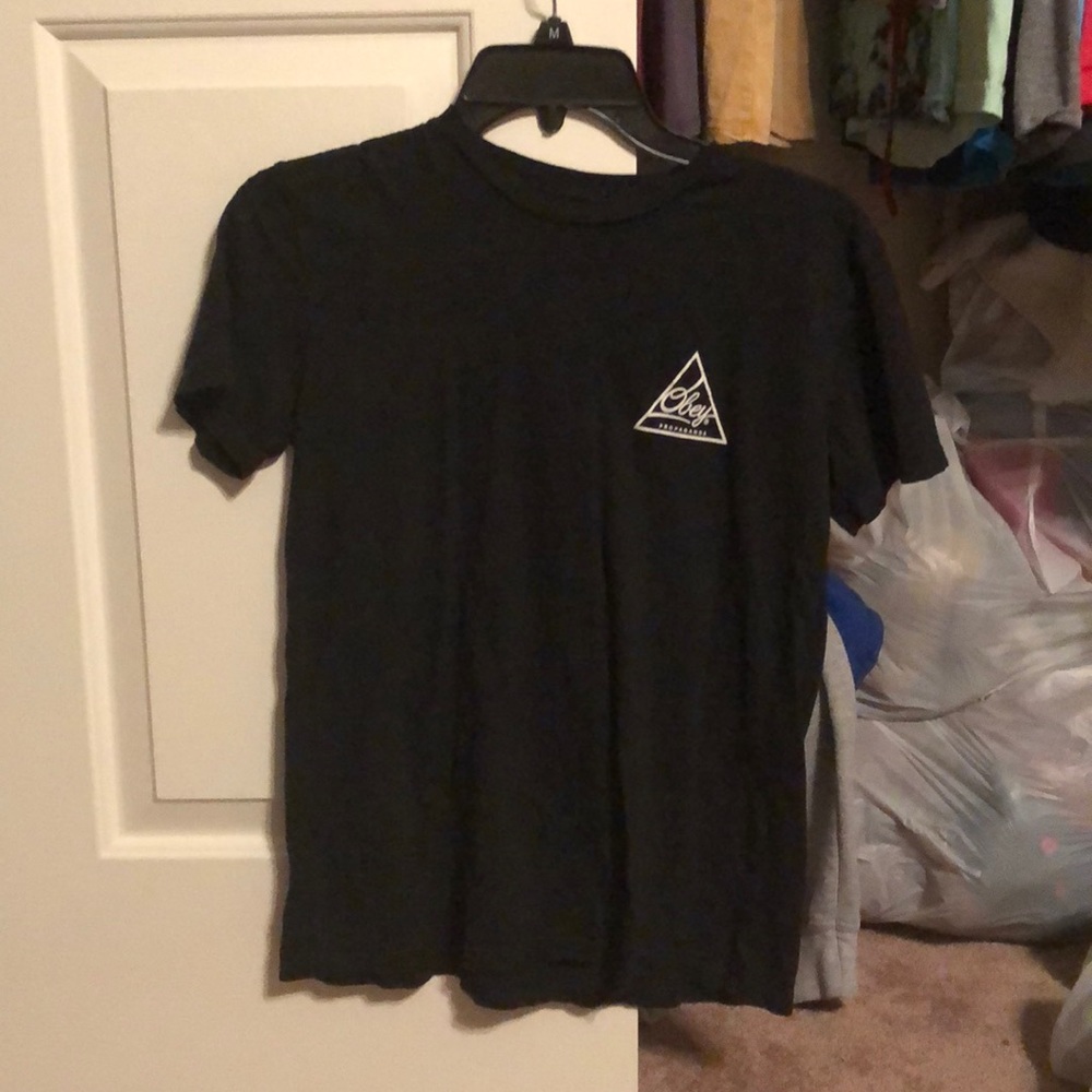 obey tee